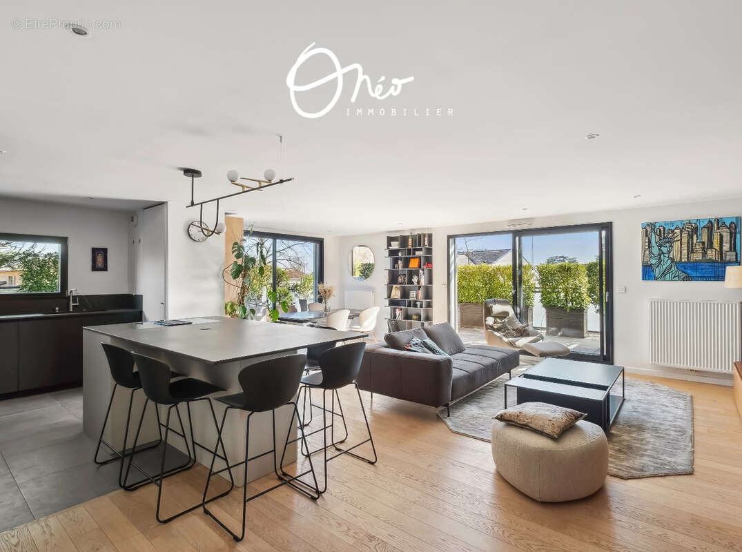 Appartement à SAINT-CYR-AU-MONT-D'OR