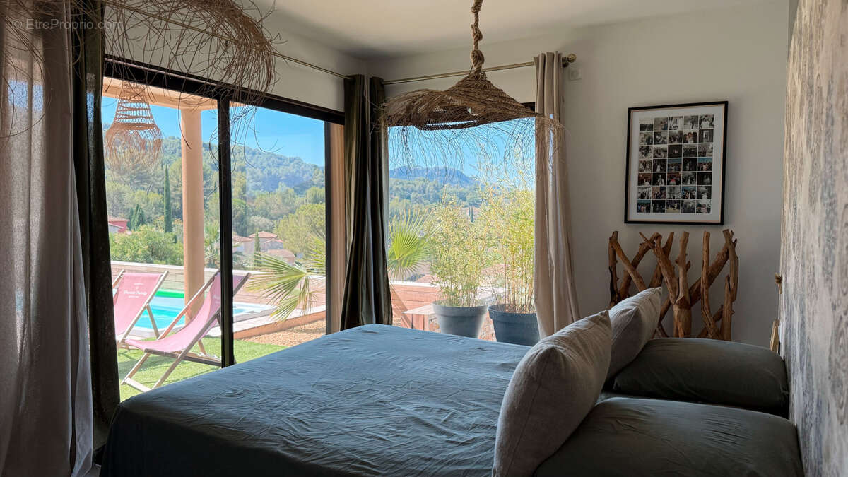 Maison à LE CASTELLET