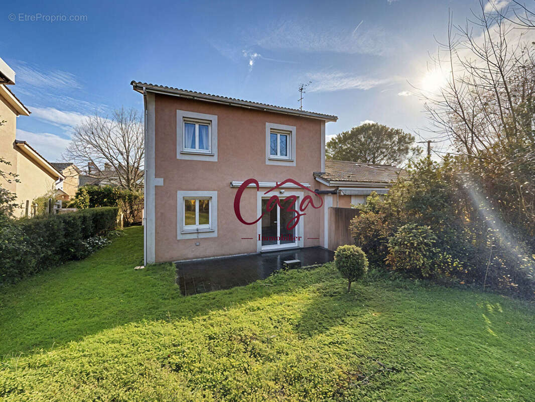 Maison à FARGUES-SAINT-HILAIRE