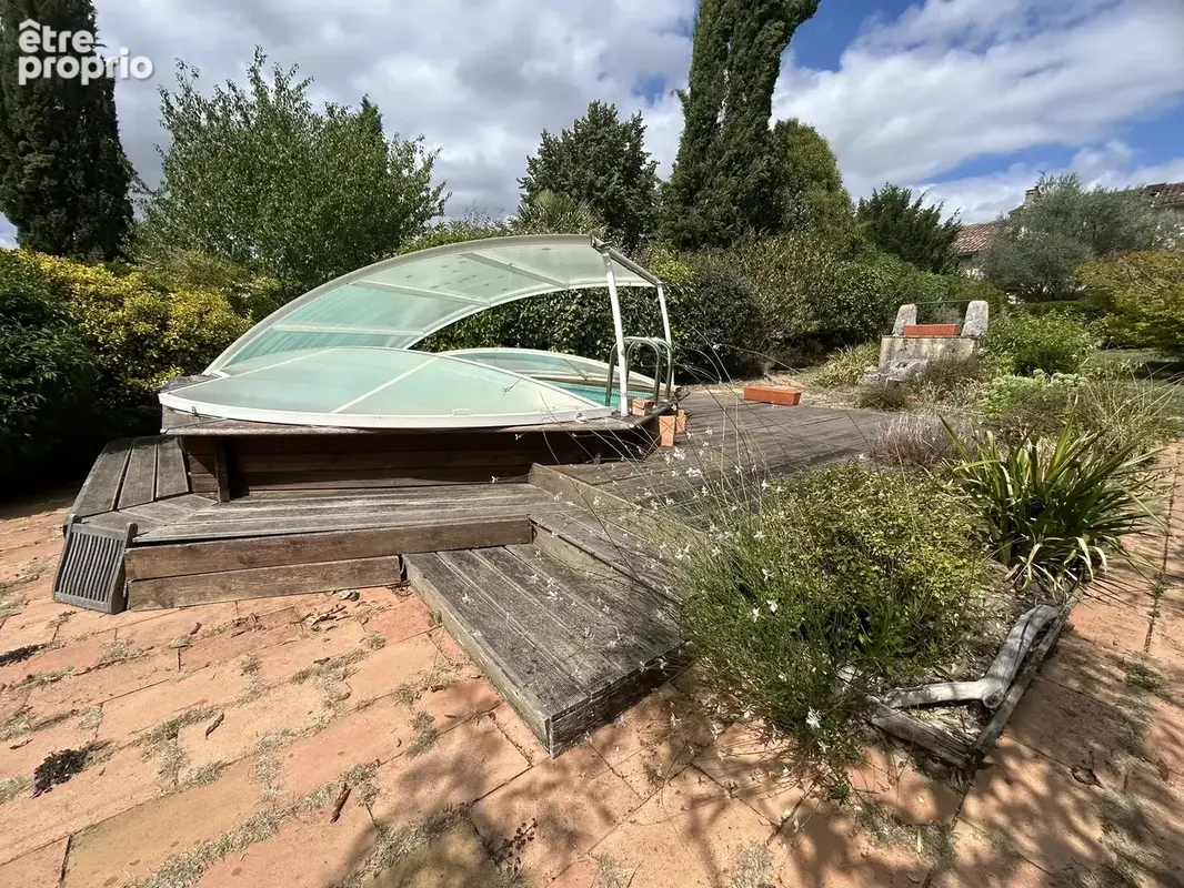 Maison de rue Mauvezin de type 6 avec jardin. - photo 3