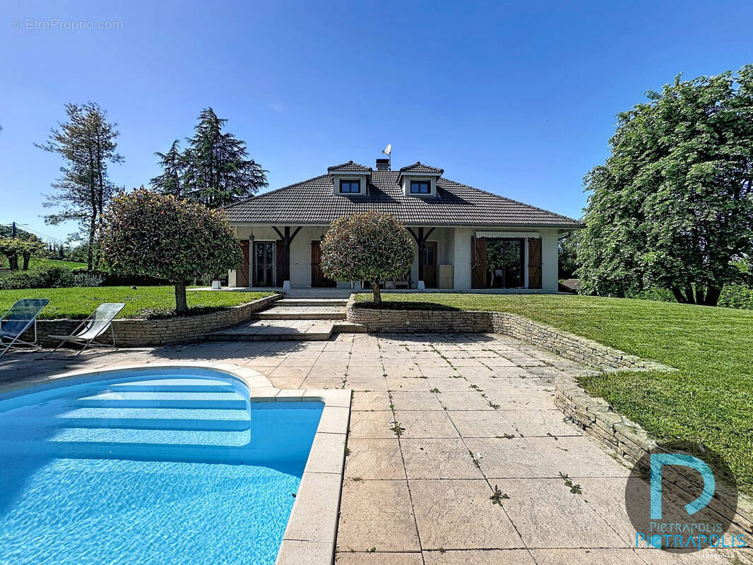 Maison à SAINT-JULIEN-SUR-VEYLE