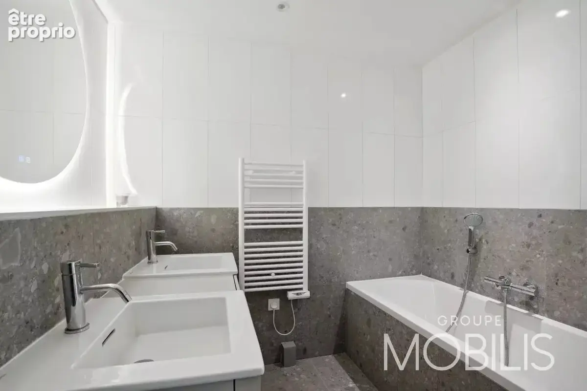 Exclusivité - levallois-perret - villa chaptal - maison familiale rénovée 5 chambres avec jardin, terrasse, balcons et piscine i - photo 14