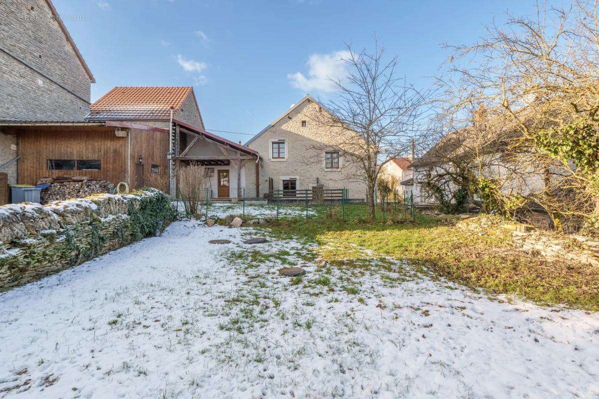 Maison à FRANCHEVILLE