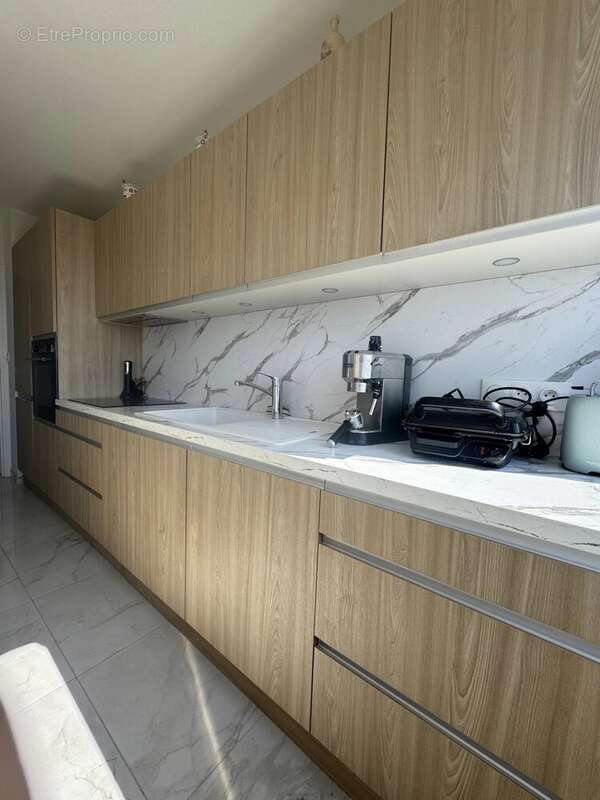 Appartement à VALLAURIS