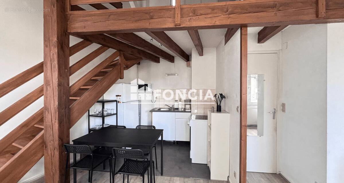 Appartement à SAINT-ETIENNE