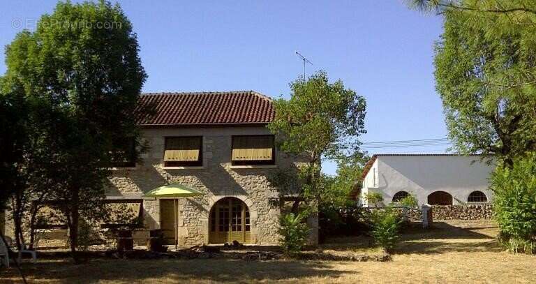 Maison à MONTSALES