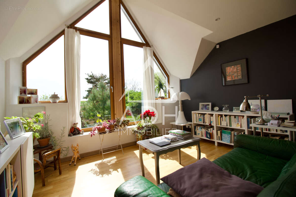 A VENDRE à MEZIERES SUR SEINE Maison 7 pièces / 5 chambres - 193m2 - photo 8