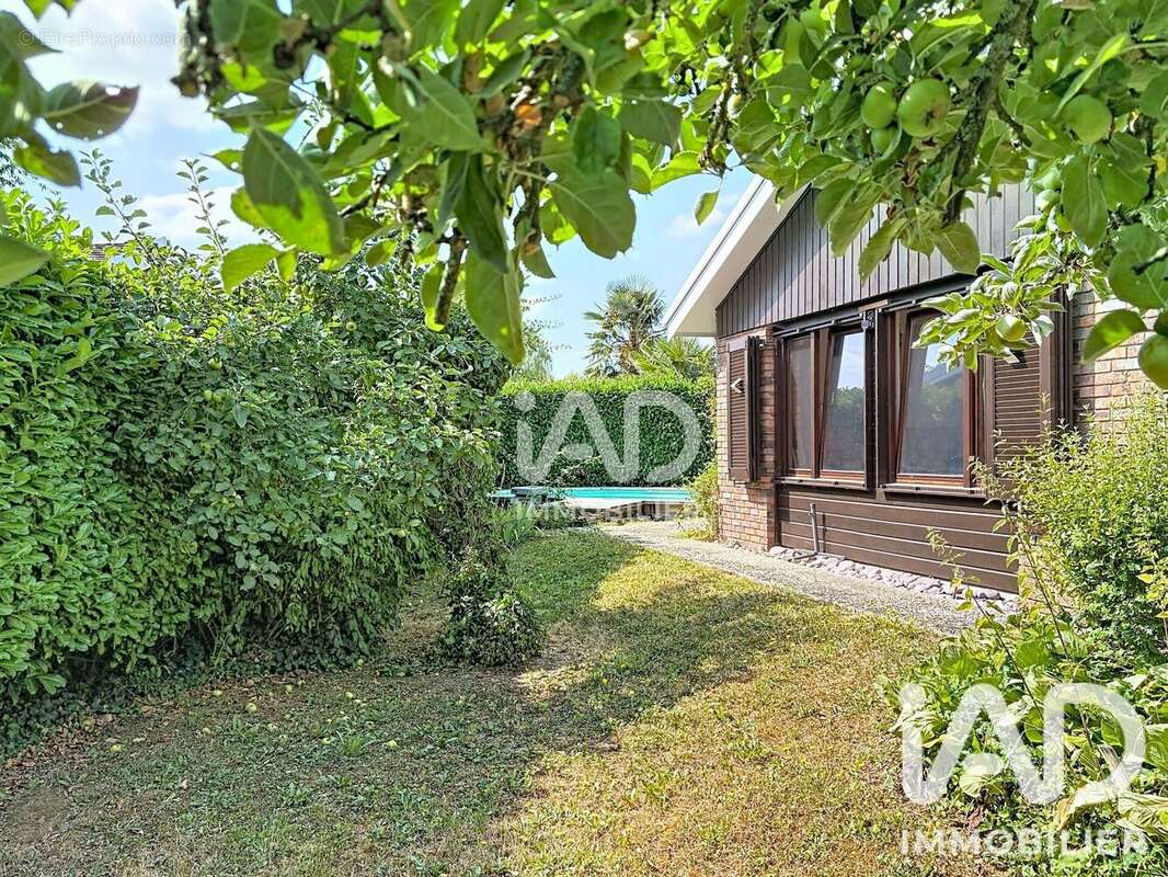 Maison 135 m² à Claye-Souilly  - photo 2