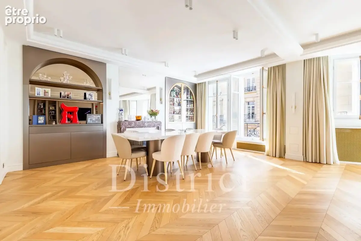 Parc Monceau / Étoile - 5 pièces de 191m². Charme de l’ancien - photo 5