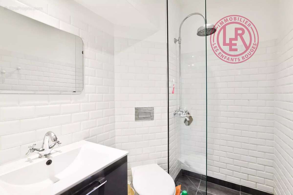 Appartement à PARIS-10E