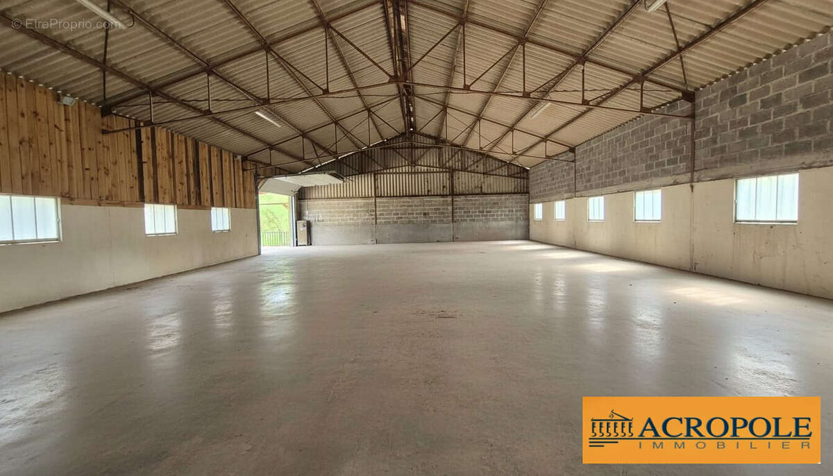 Appartement à COULLONS