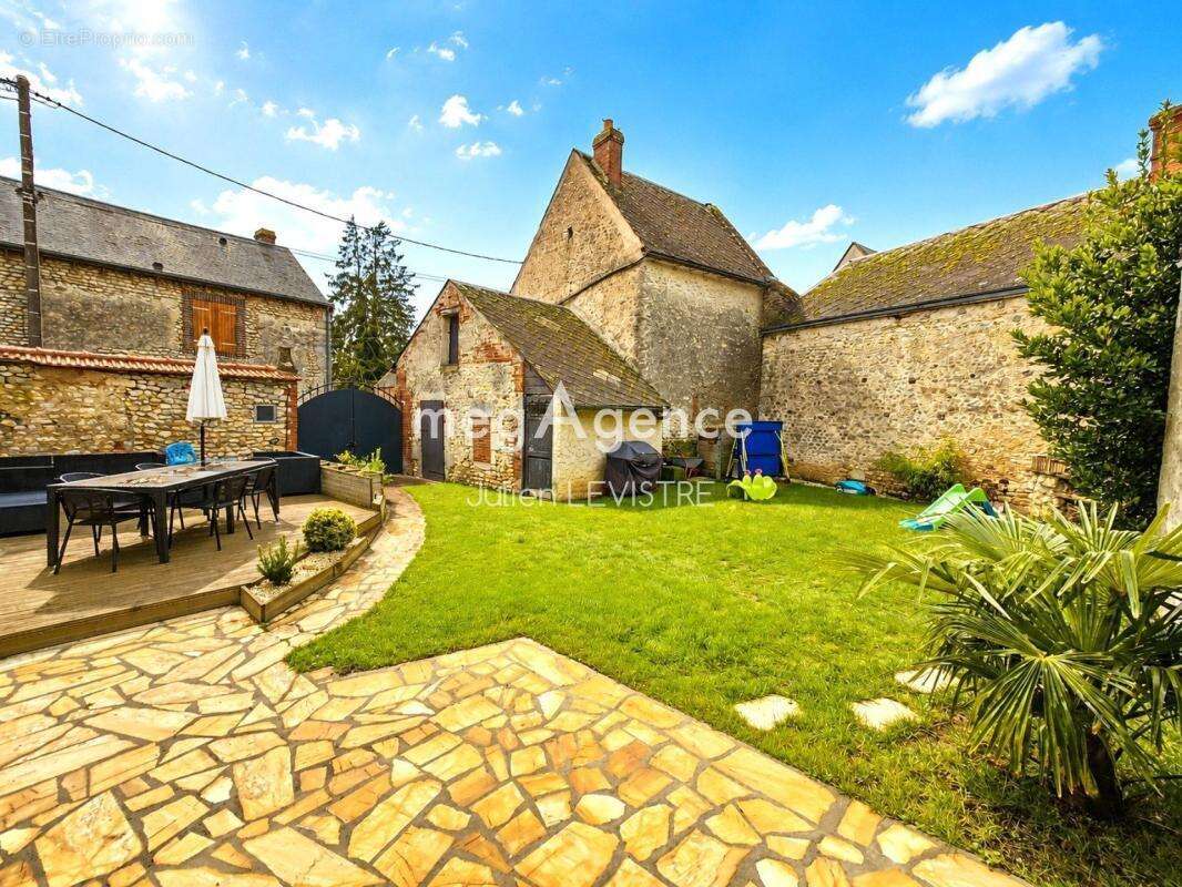 Maison de 4 pièces de 102m² - photo 10