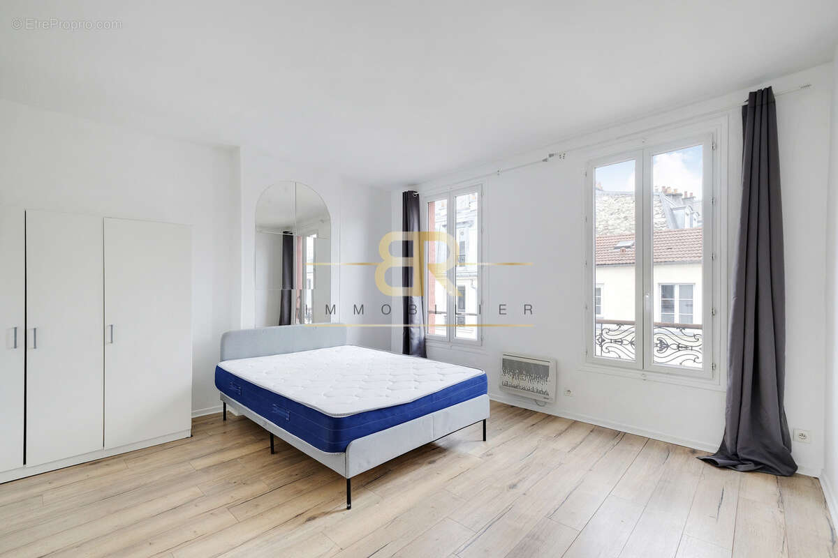 Appartement à PARIS-14E