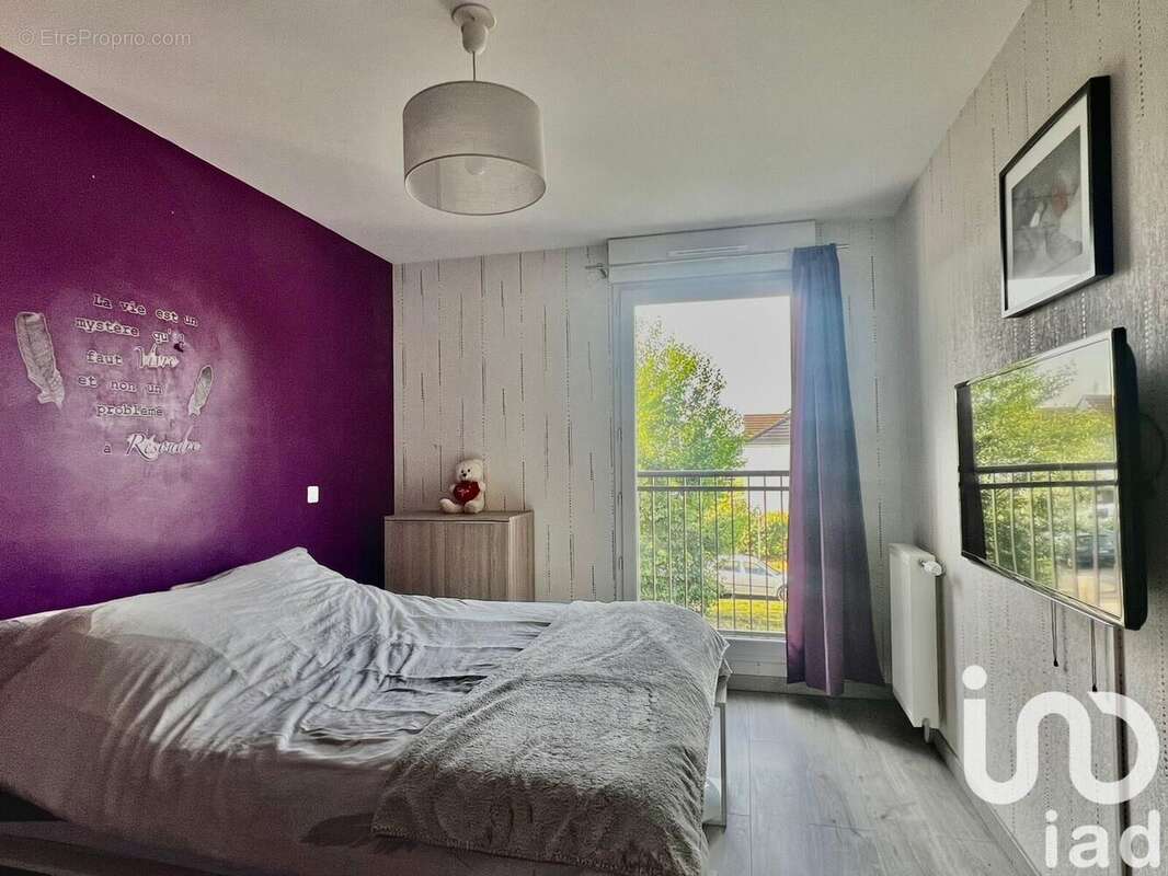 Photo 5 - Appartement à VERT-SAINT-DENIS