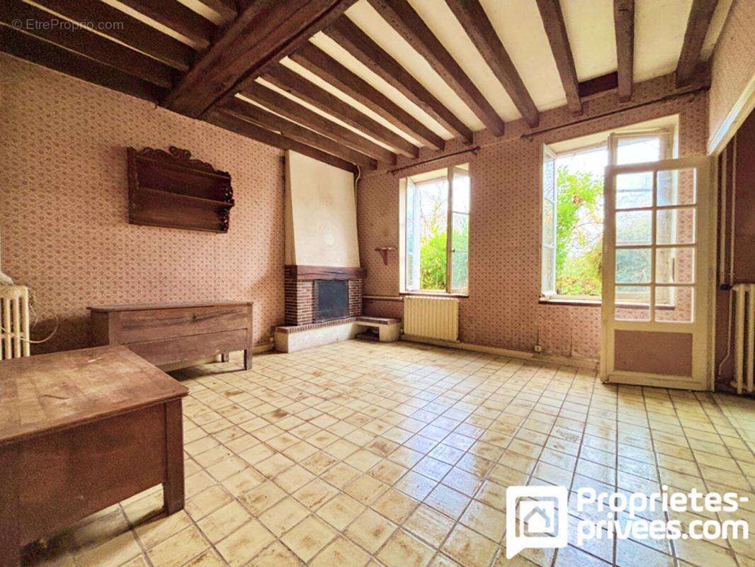 Maison à MEHUN-SUR-YEVRE