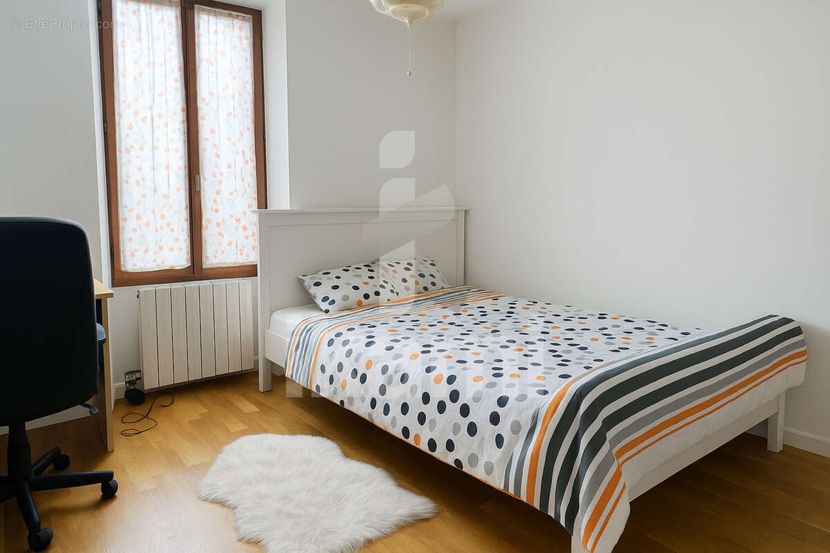 Maison familiale rénovée 165 m2 avec jardin et 5 chambres   Saint-Rambert-d’Albon - photo 8