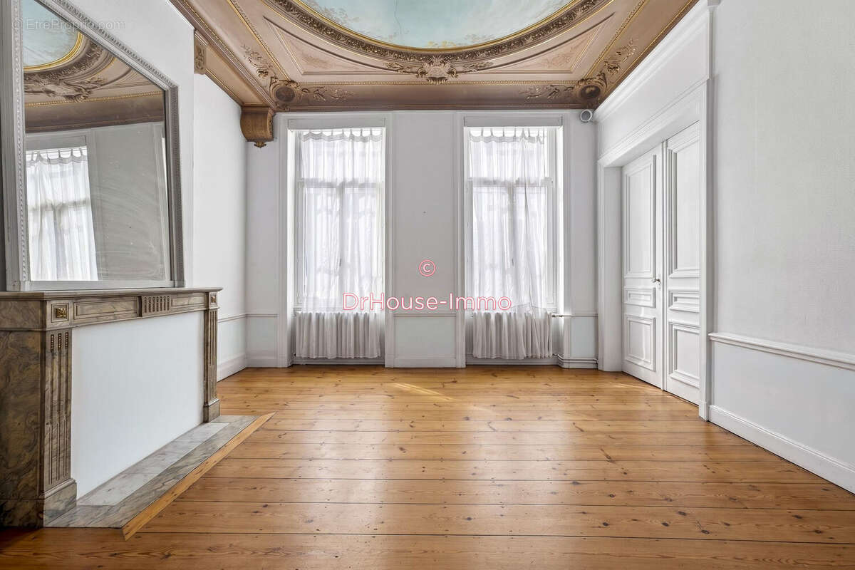 Maison 365 m² à Templeuve  - photo 6