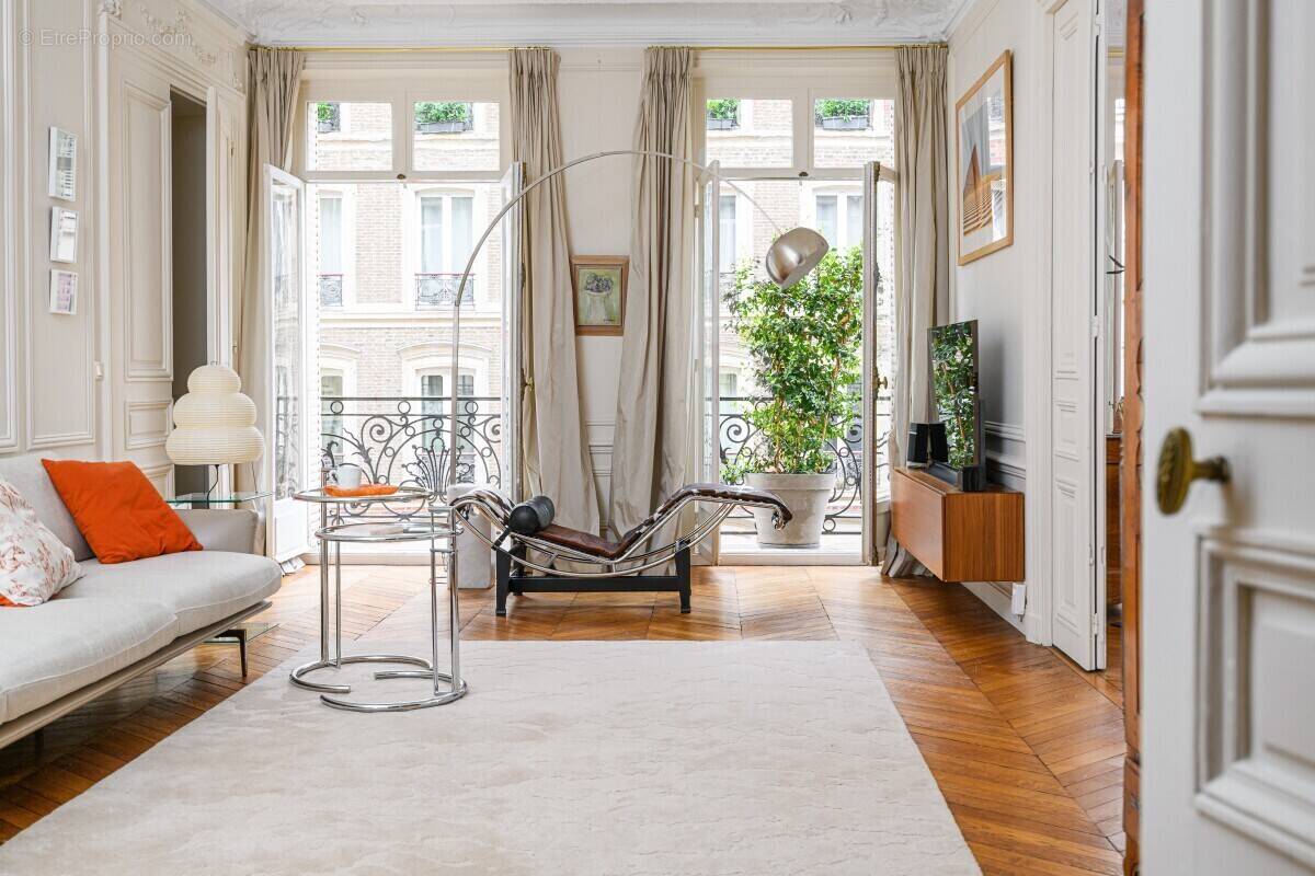 Appartement à PARIS-6E