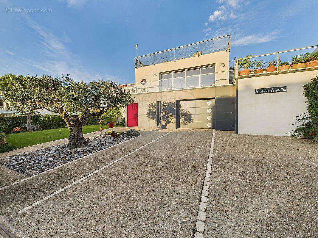 Maison à VAUX-SUR-MER