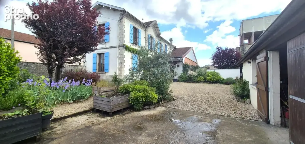 Belle Maison en Pierre ou de Caractère de 160 m² Entièrement Rénovée avec Cour de 140 m², Patio, Cave avec Chaufferie Gaz de 76  - photo 7