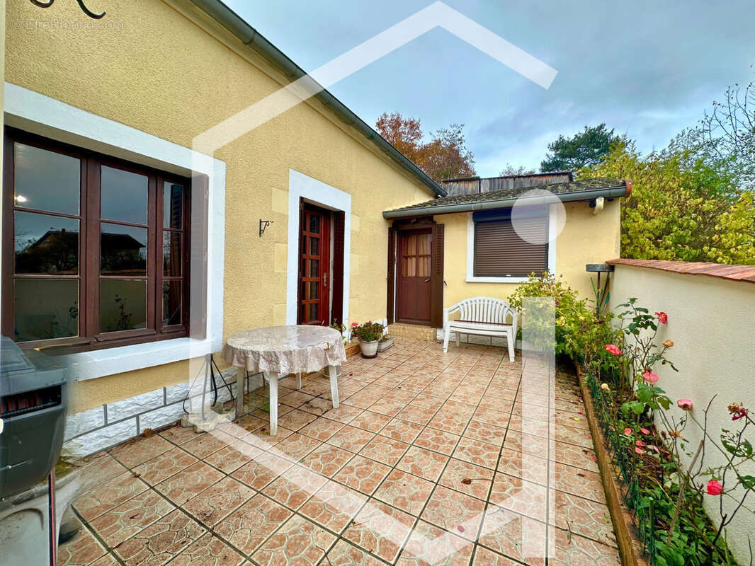 Maison à TRACY-SUR-LOIRE