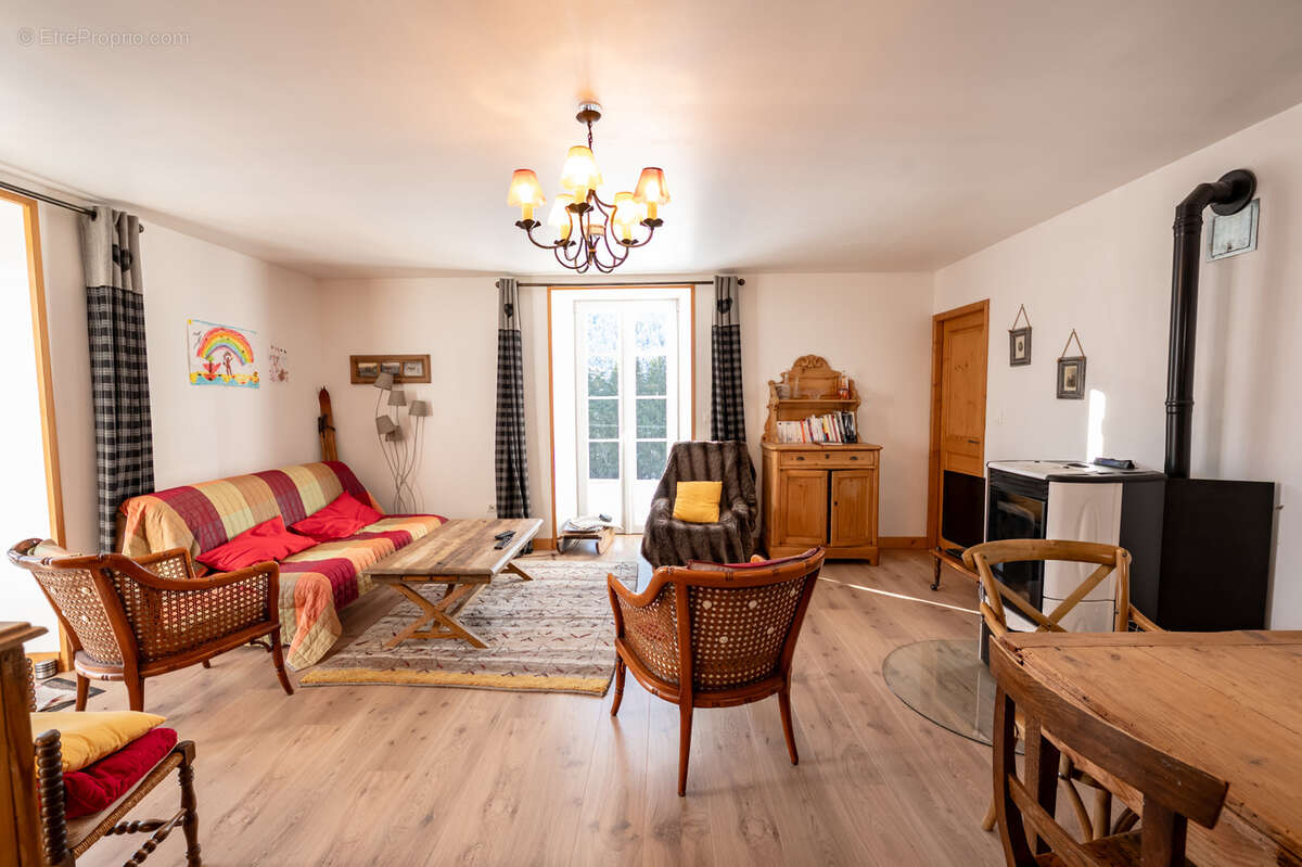 Appartement à JOUGNE