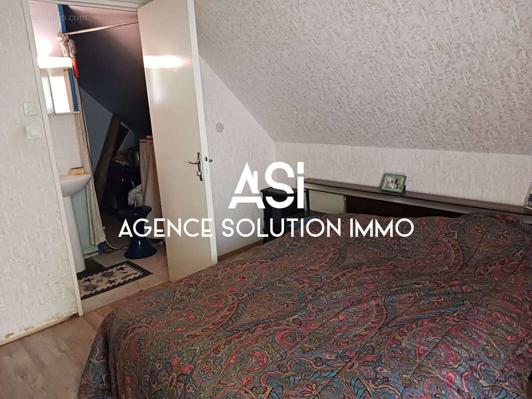 Maison à CONDE-SUR-SARTHE