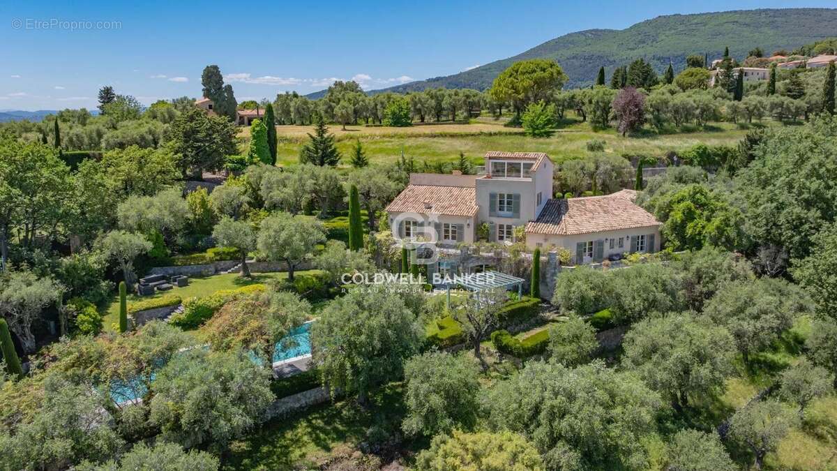 Maison à VALBONNE