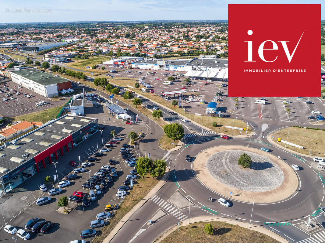 Commerce à LES SABLES-D&#039;OLONNE