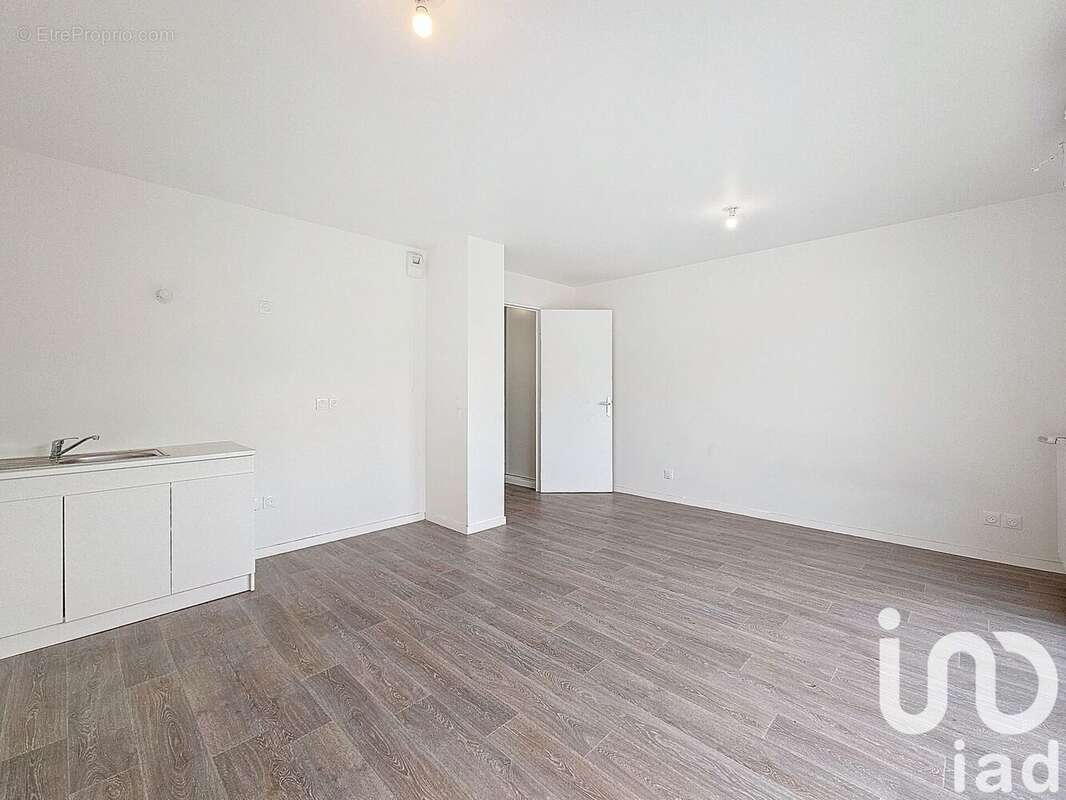 Photo 2 - Appartement à DAMMARIE-LES-LYS