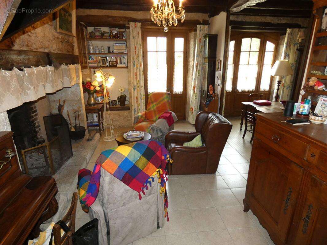 Maison 120 m2 / 4 chambres / grange / terrain 800m² - photo 6