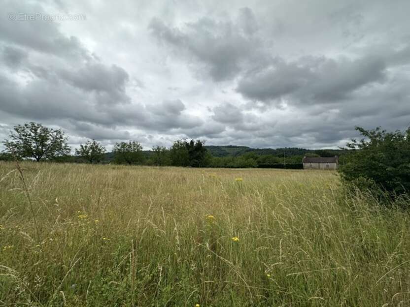 Terrain à CARSAC-AILLAC