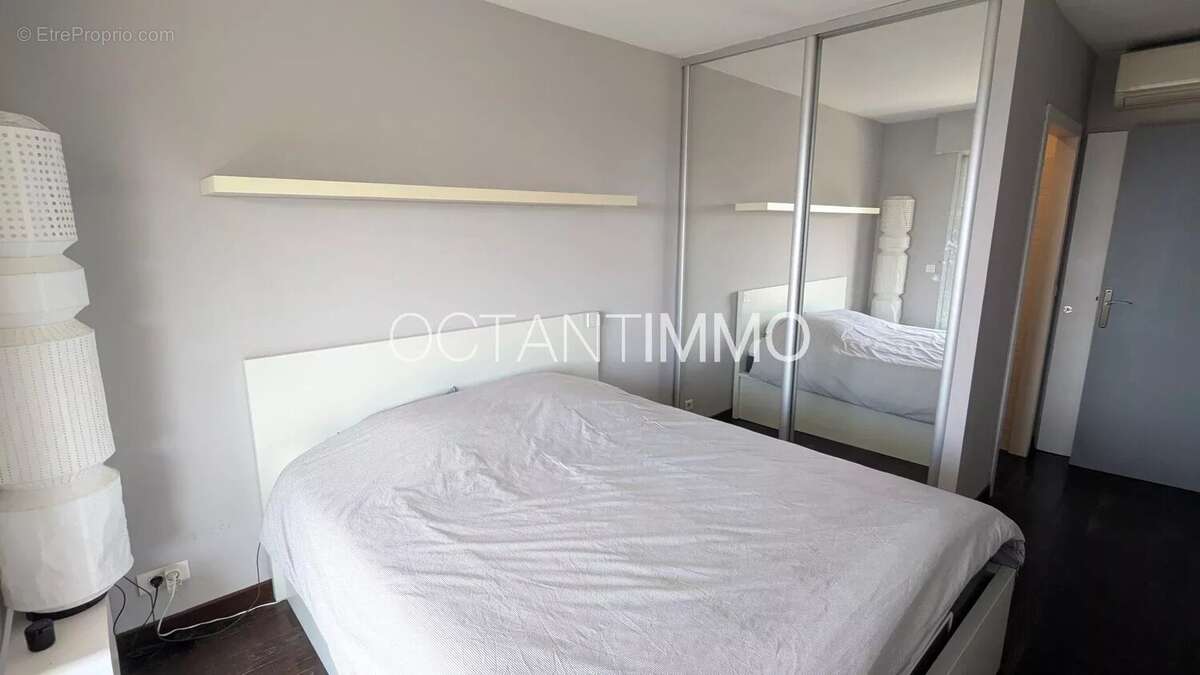 Appartement à MOUGINS