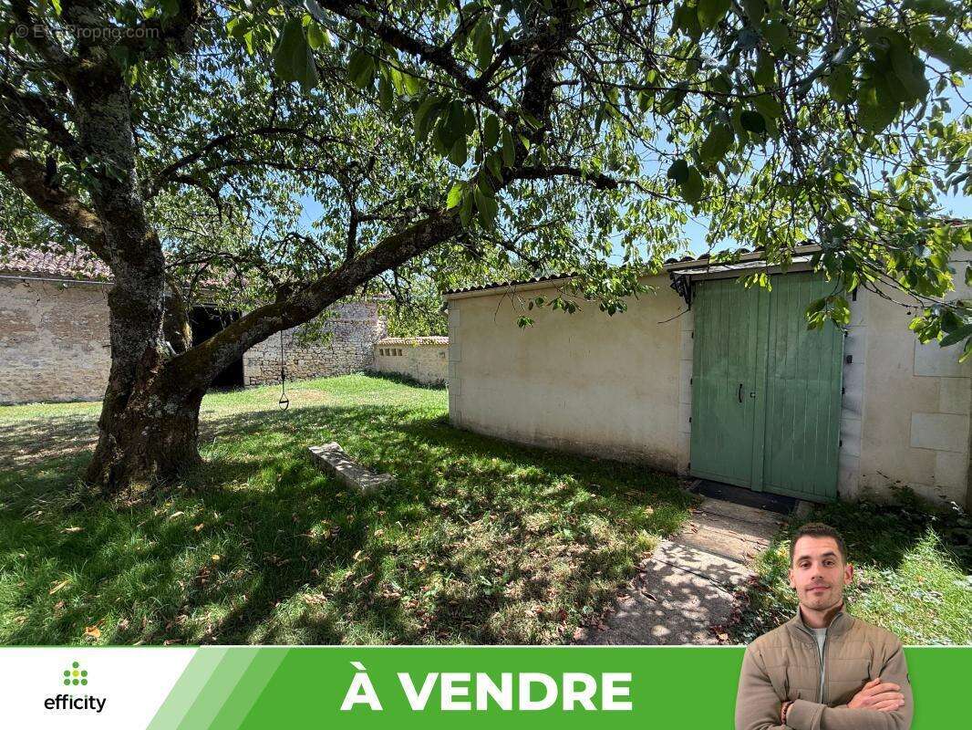 Maison 165 m² à Lavausseau  - photo 17