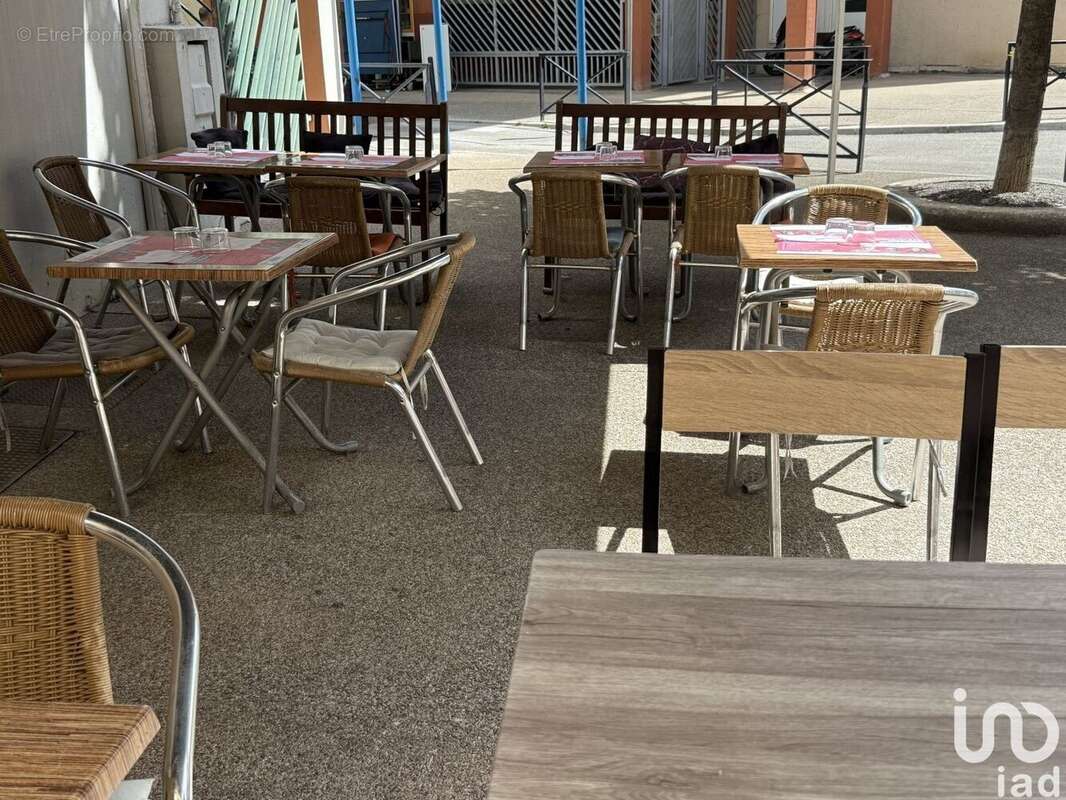 Photo 4 - Commerce à VALBONNE