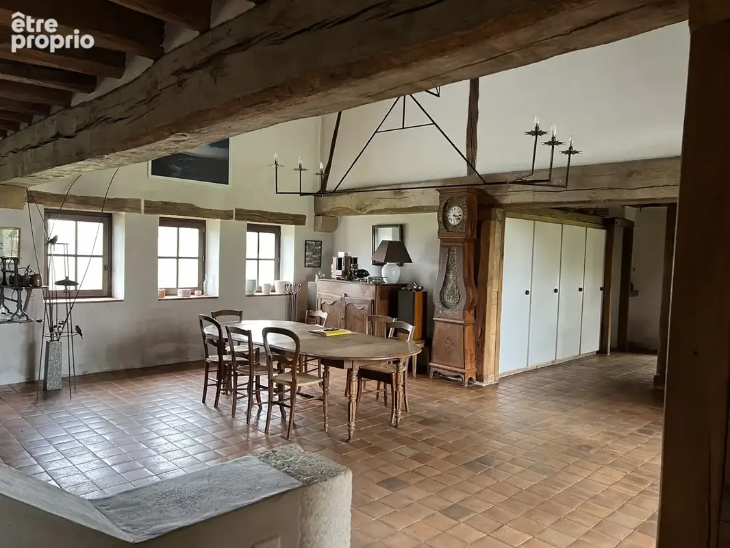 Sud Cher : pté 40 ha : grange réhabilitée, dépendances, étang, prairie, taillis - photo 8