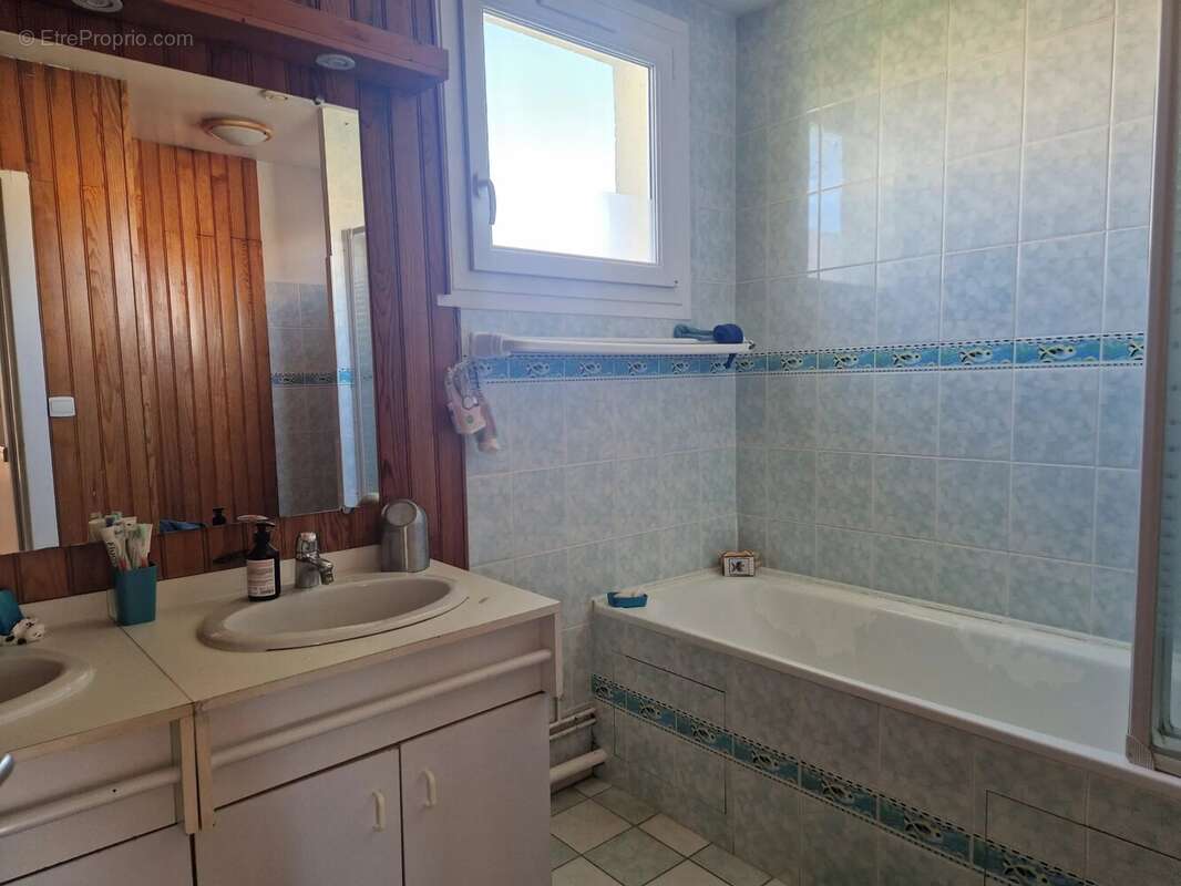 Maison 88 m² à Voisins-Le-Bretonneux  - photo 7