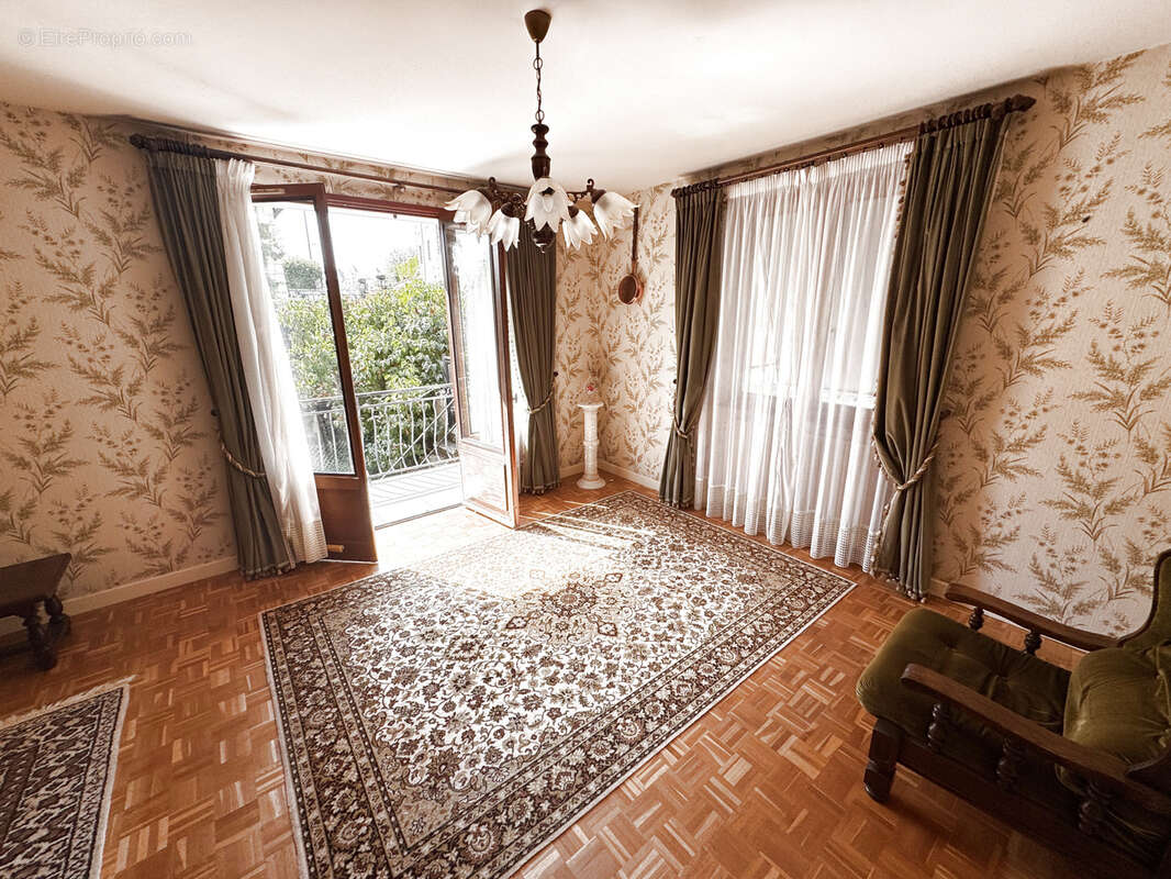 Maison à SAINT-FLOUR