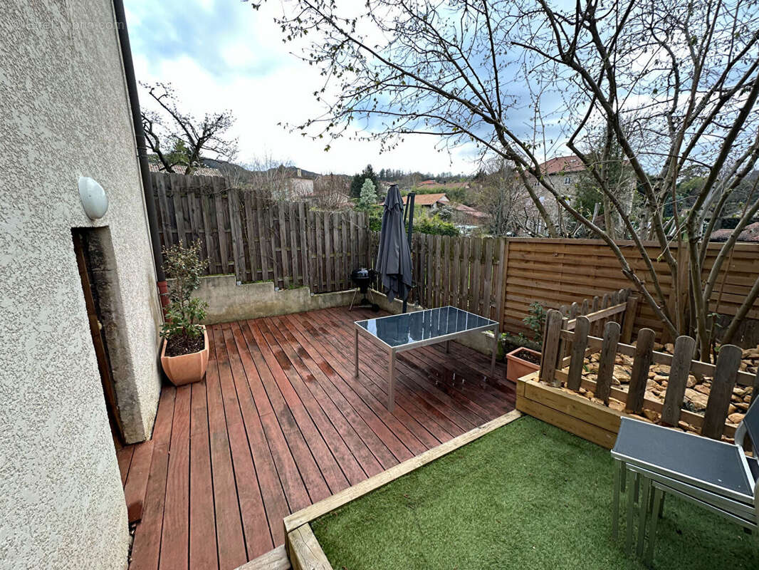 Appartement à SAINT-GERMAIN-AU-MONT-D&#039;OR