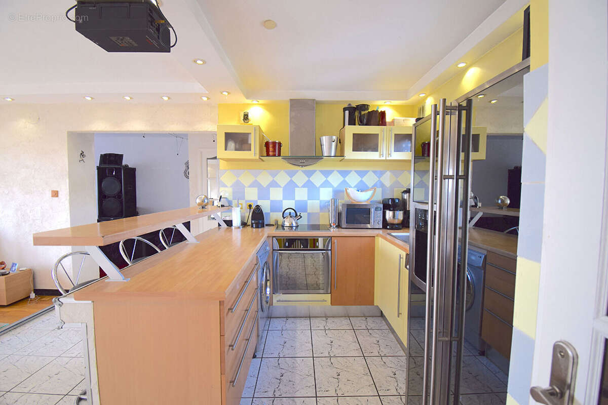 Appartement à SAINT-MAURICE-DE-BEYNOST