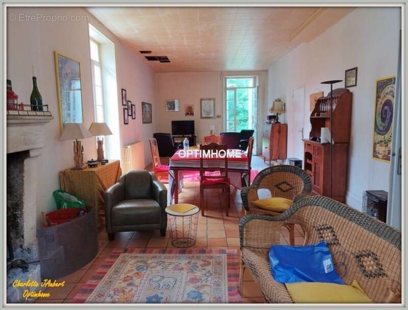 Maison à SAINT-AULAYE