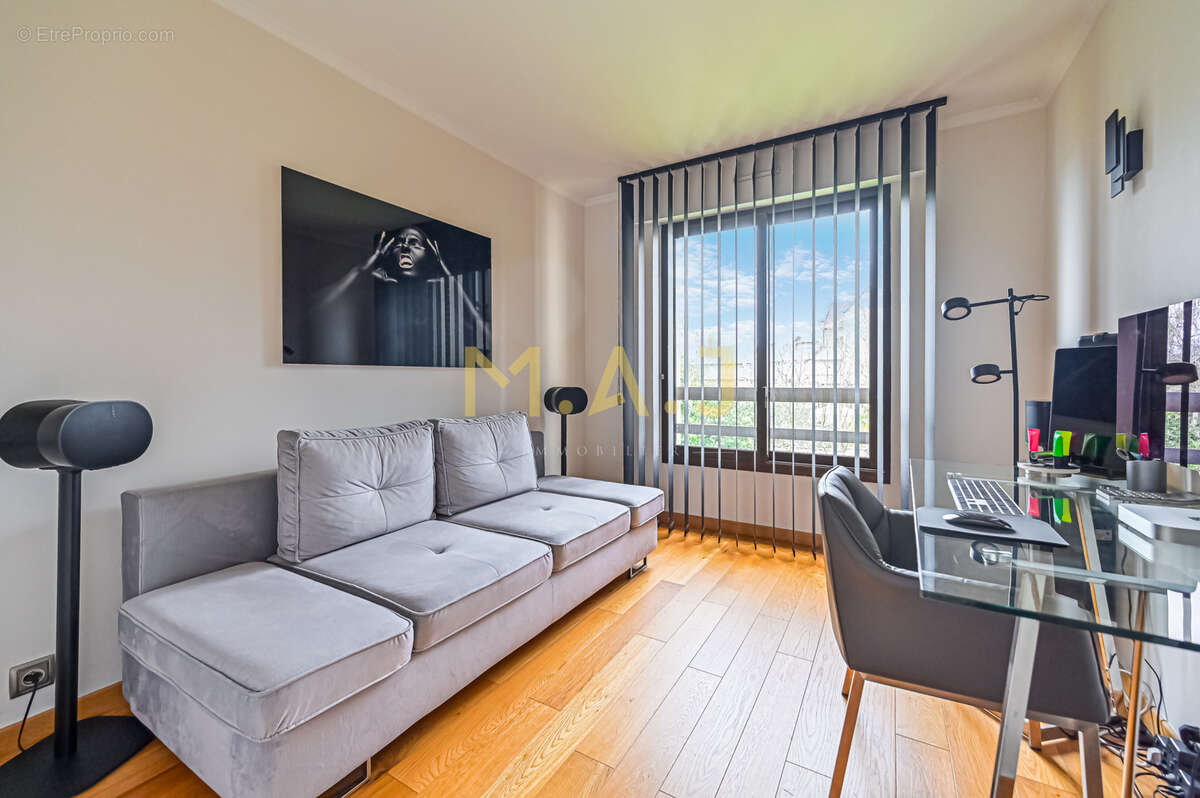 Appartement à LE PERREUX-SUR-MARNE