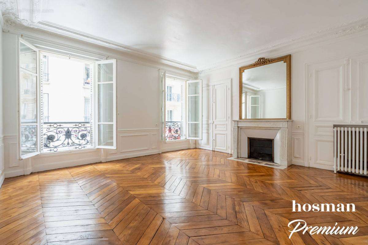 Appartement à PARIS-10E