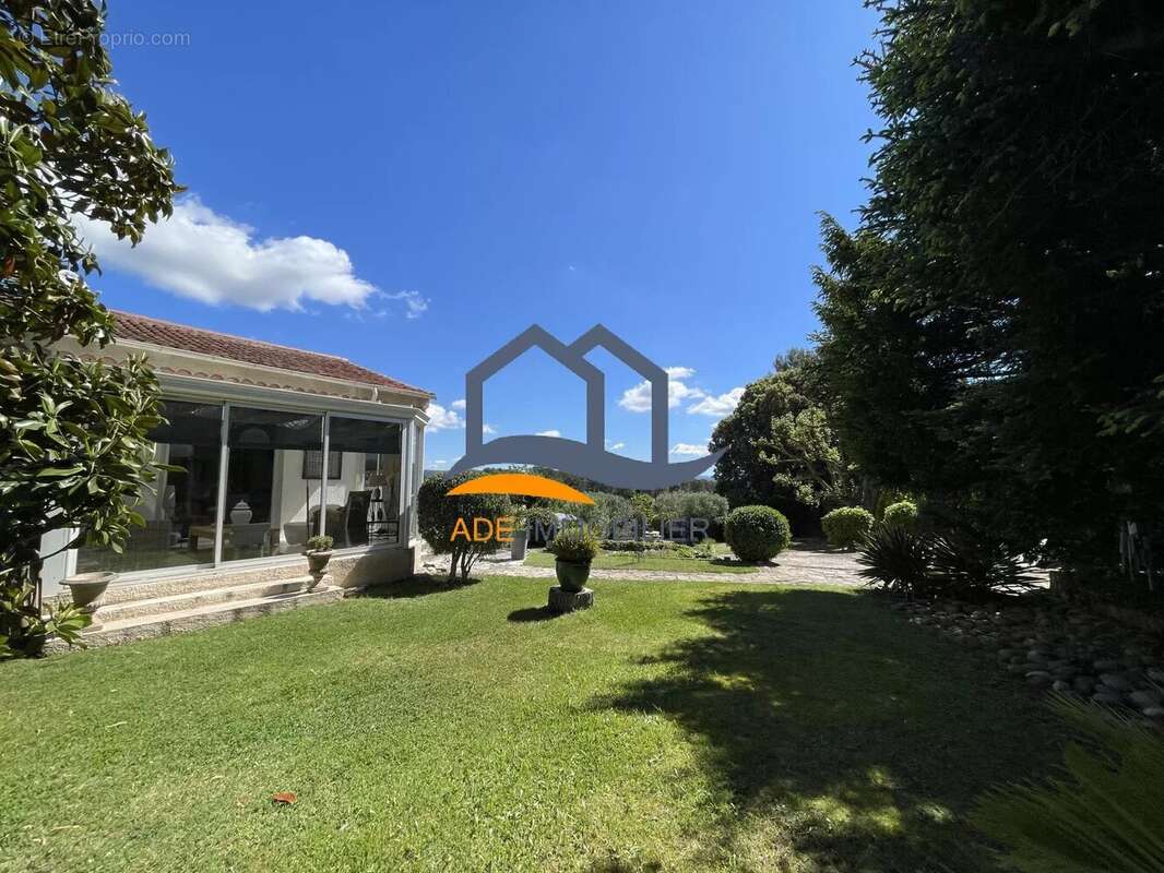 Maison à EGUILLES