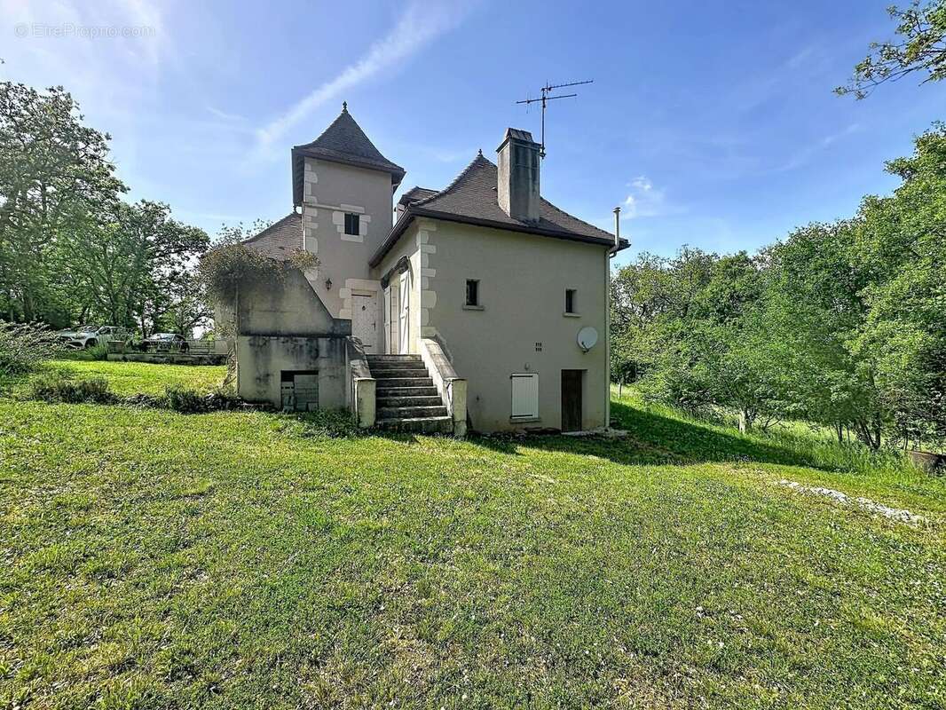 Maison 130 m² à Flaujac-Poujols  - photo 5
