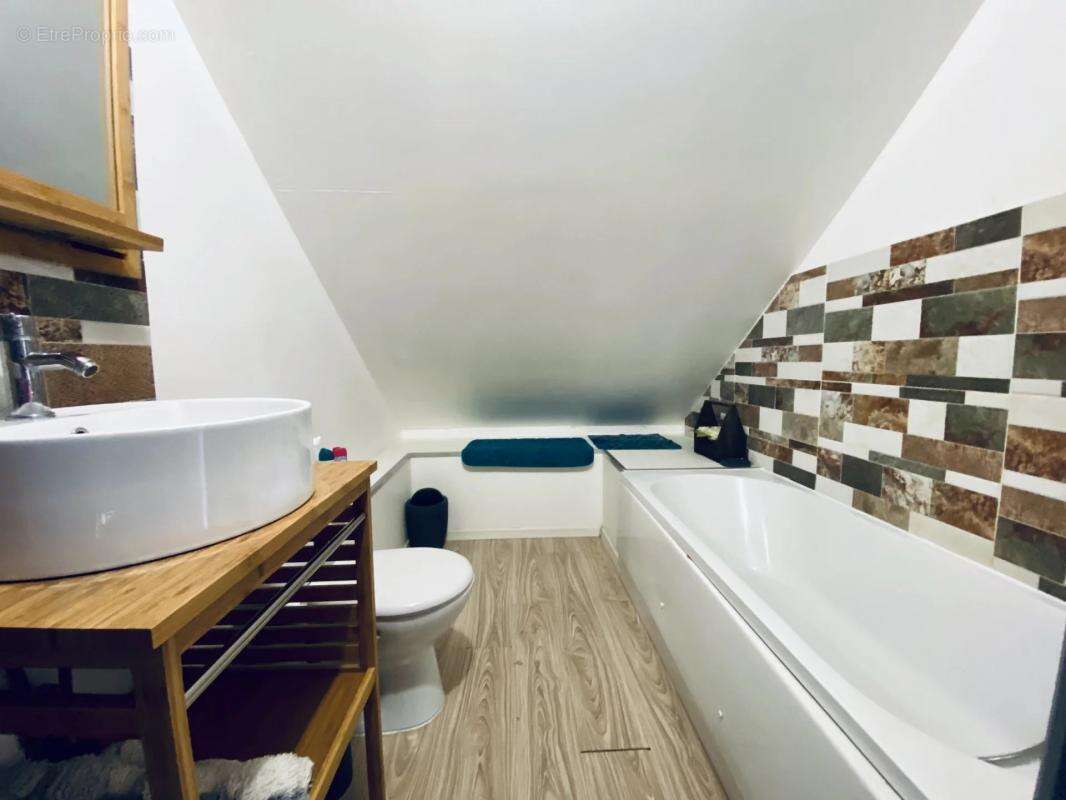 Maison à LA PLAINE-DES-PALMISTES