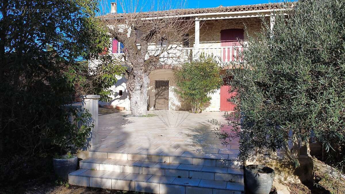 Maison à ALLEGRE-LES-FUMADES