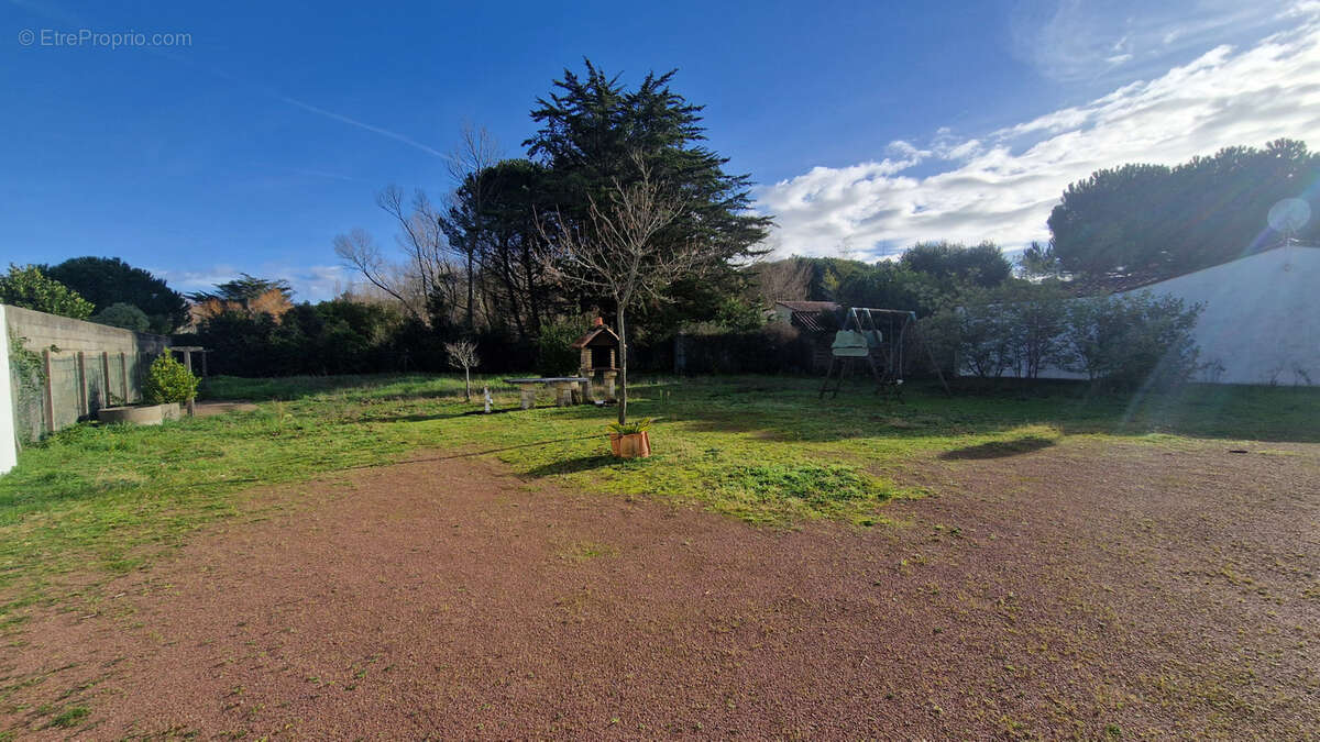 Maison à LE BOIS-PLAGE-EN-RE