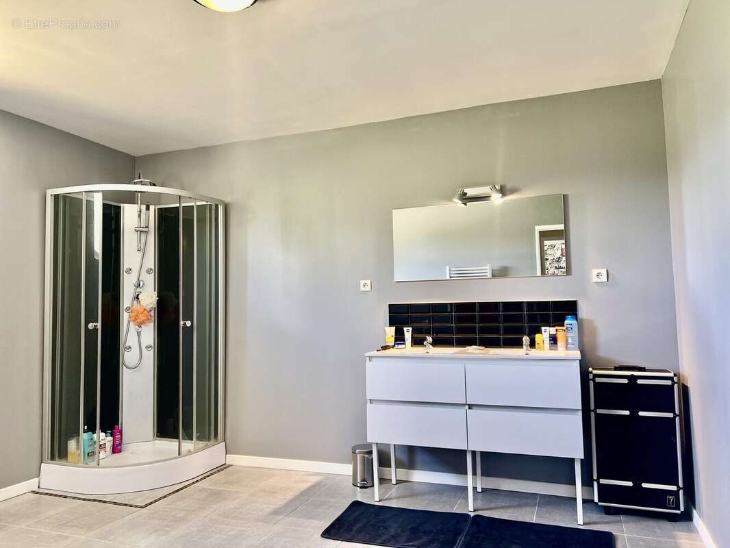 Maison 150 m² à Monsac  - photo 6