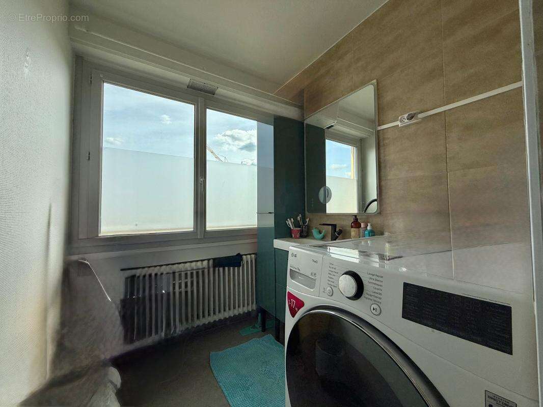 Appartement à CHENOVE